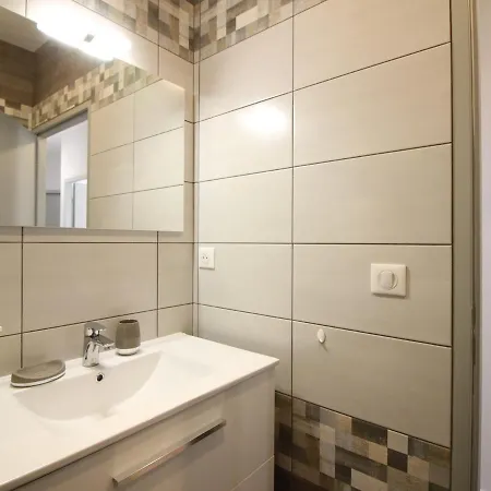 Apartament Bel T3 Au Mont-dore Avec Parking Et Wifi - Fr-1-608-240 *